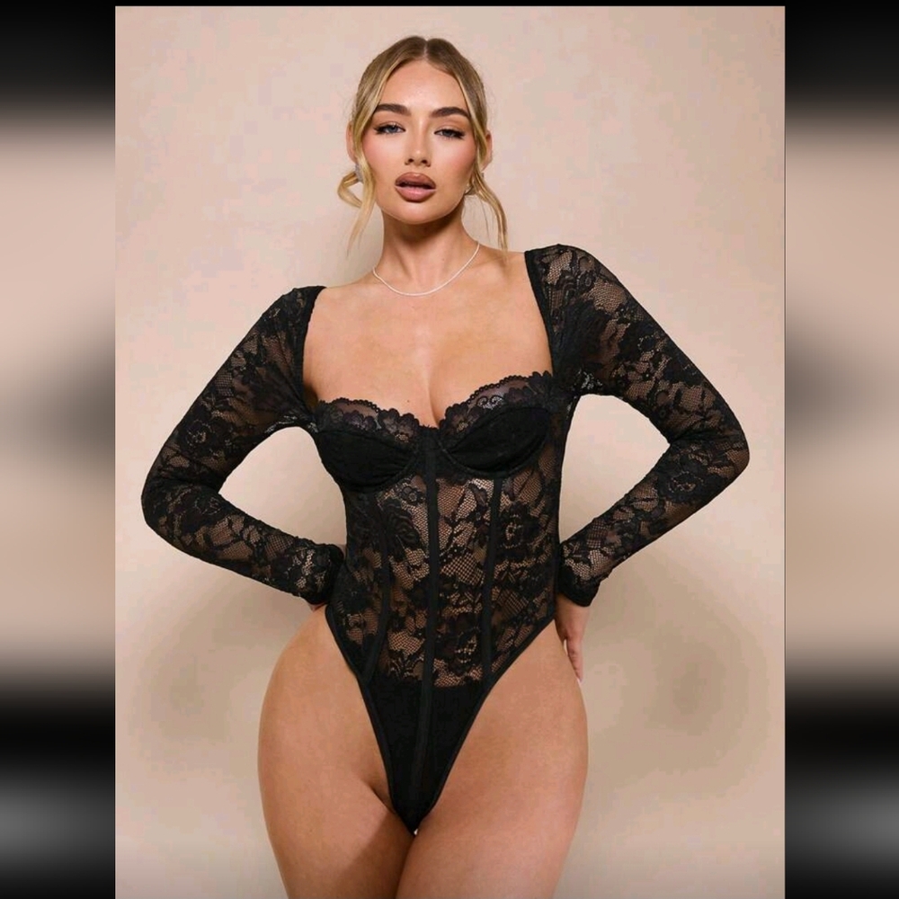 SHEIN Black Lace Long Sleeve Bodysuit